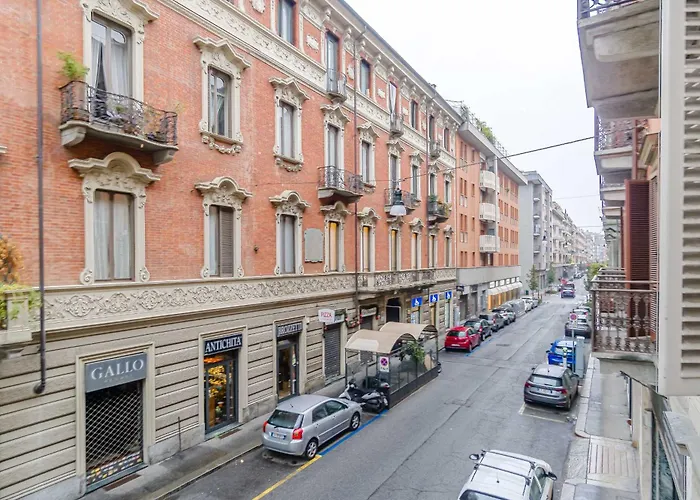 Guesthost - Centralissimo In Crocetta * Turin